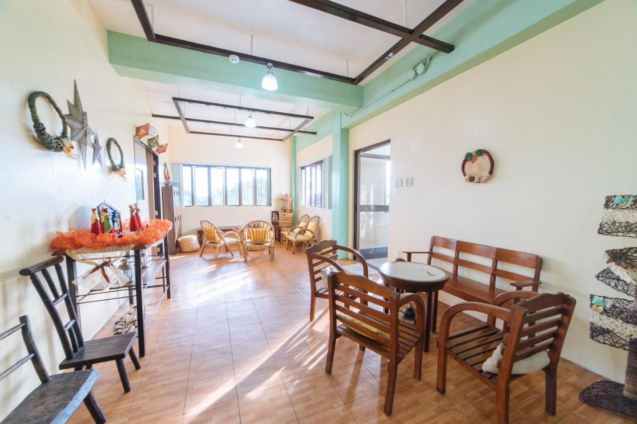 Reddoorz @ Arimbay Legazpi City Экстерьер фото